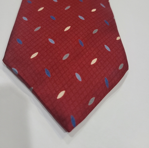 Towncraft Elegant Red Patterned Men's Tie - Picture 2 of 6